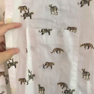 Madewell Tops - Madewell leopard print shirt xxs Madewell Tops - Madewell leopard print shirt xxs